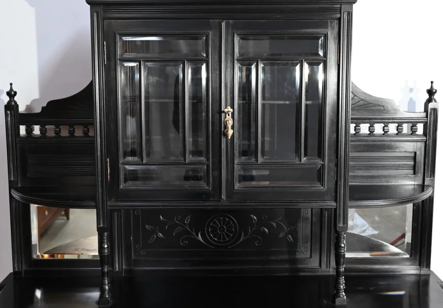 NAPOLEON III STYLE CABINET