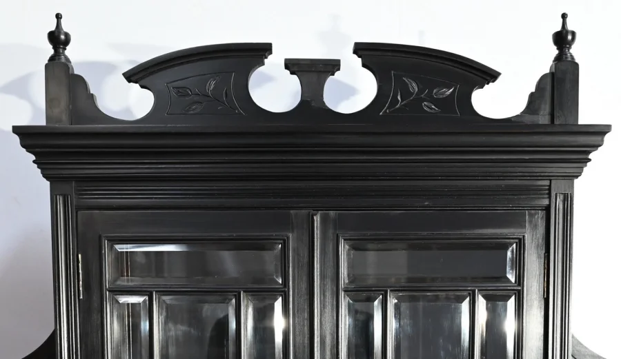 NAPOLEON III STYLE CABINET
