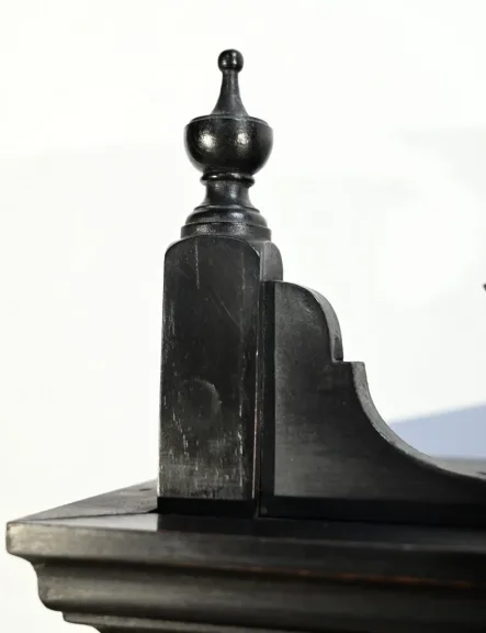 Meuble d’Entre Deux en Poirier Noirci, style Napoléon III – Fin XIXe