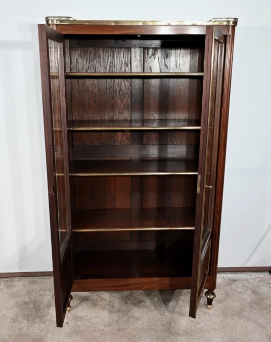 BOEKENKAST IN LOUIS XVI-STIJL