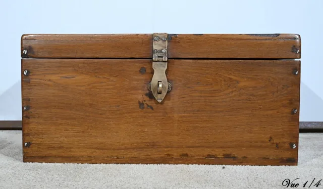 CASSETTA IN TEAK
