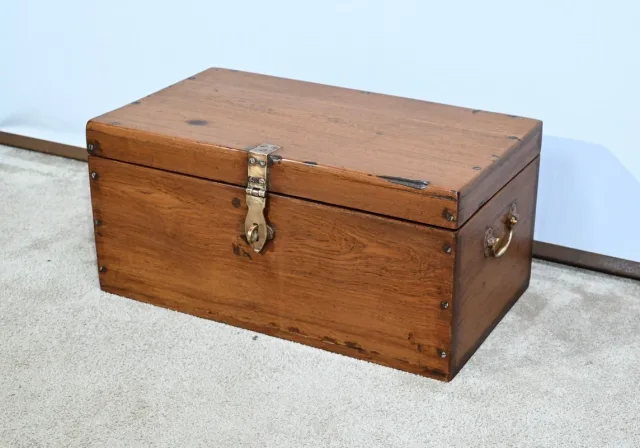 CASSETTA IN TEAK