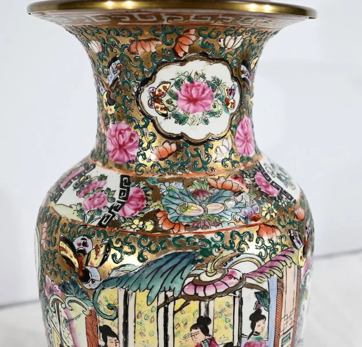 CHINESE LAMP
