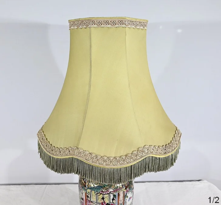 CHINESE LAMP
