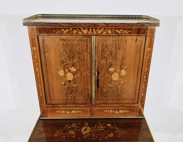 Petit Cabinet Écritoire en Palissandre, style Charles X – Milieu XIXe