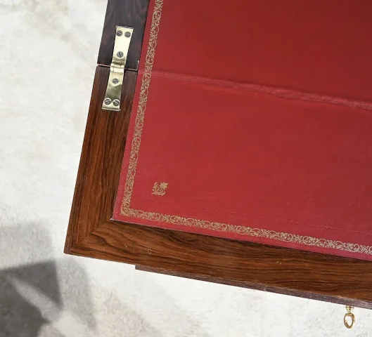 Petit Cabinet Écritoire en Palissandre, style Charles X – Milieu XIXe