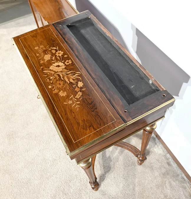 Petit Cabinet Écritoire en Palissandre, style Charles X – Milieu XIXe
