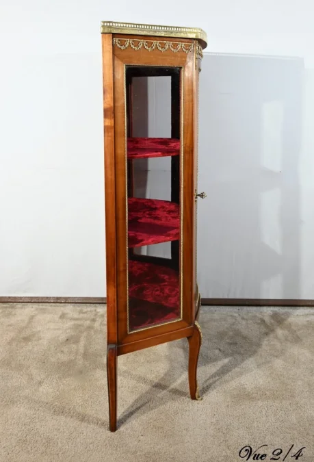 Petite Vitrine en Merisier Clair, Transition Louis XV / Louis XVI – Début XXe