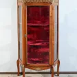 Petite Vitrine en Merisier Clair, Transition Louis XV / Louis XVI – Début XXe