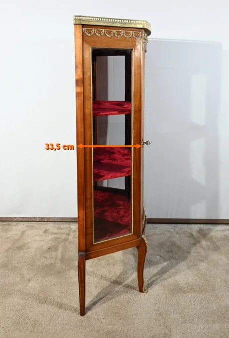 Petite Vitrine en Merisier Clair, Transition Louis XV / Louis XVI – Début XXe