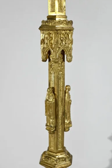 Kerzenständer aus vergoldeter Bronze