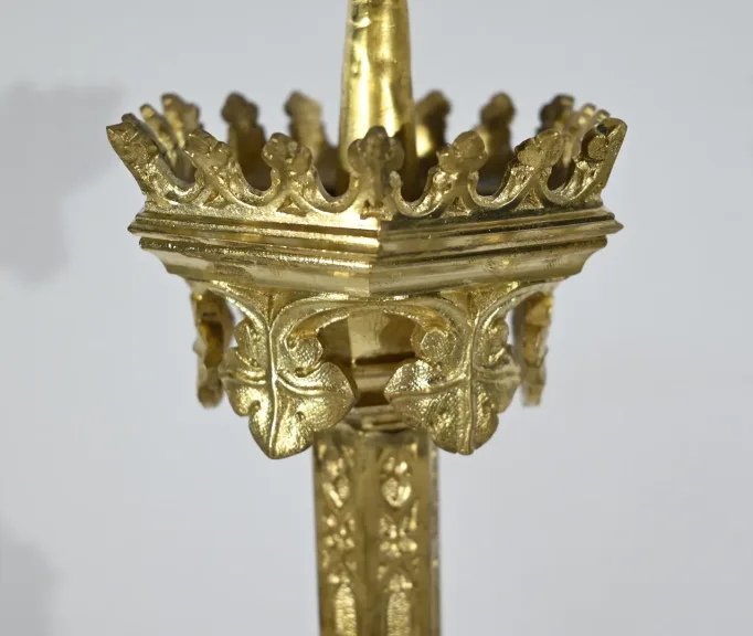 Kerzenständer aus vergoldeter Bronze
