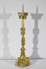 Kerzenständer aus vergoldeter Bronze