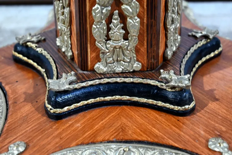Guéridon en Bois Précieux, style Restauration, époque Napoléon III – Milieu XIXe