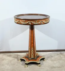TISCH IM FRANZÖSISCHEN RESTAURATIONSSTIL