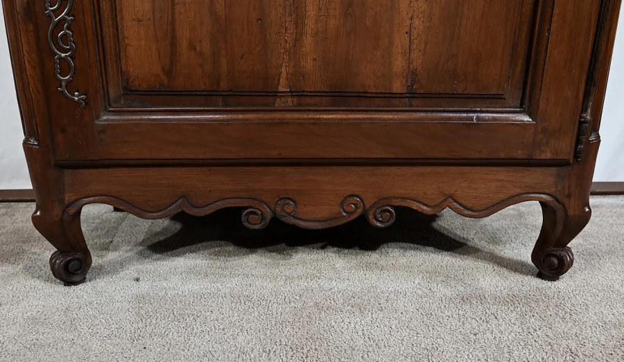 LOUIS XV STYLE CUPBOARD