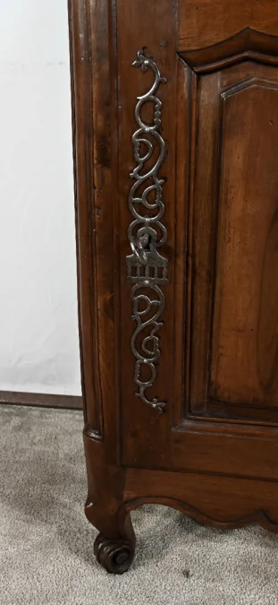 LOUIS XV STYLE CUPBOARD
