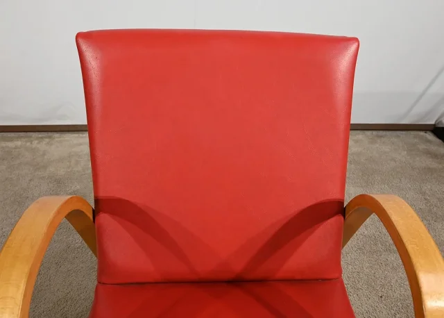 HUGUES STEINER による BOW WOOD アームチェア