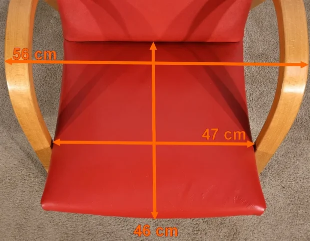HUGUES STEINER による BOW WOOD アームチェア