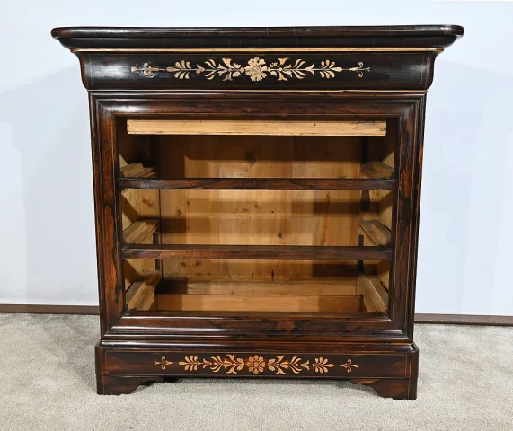 PARISIAN CHEST OF DRAWERS