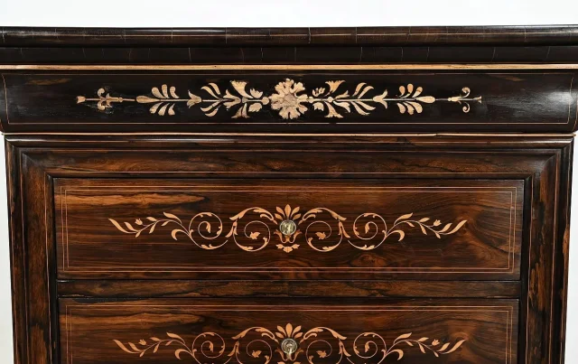 PARISIAN CHEST OF DRAWERS