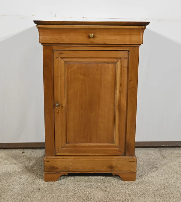 FRENCH RESTAURATION PERIOD CUPBOARD