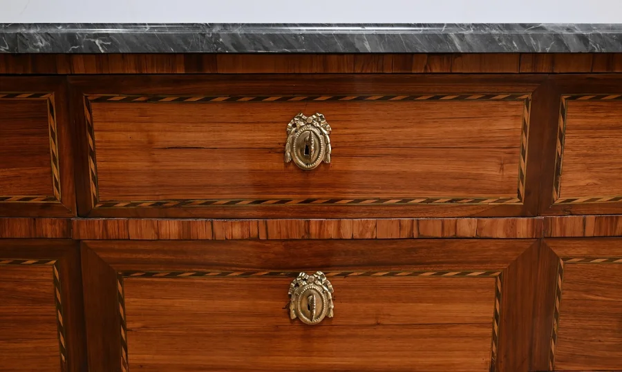 Sekretärtruhe aus der Zeit von Louis XVI