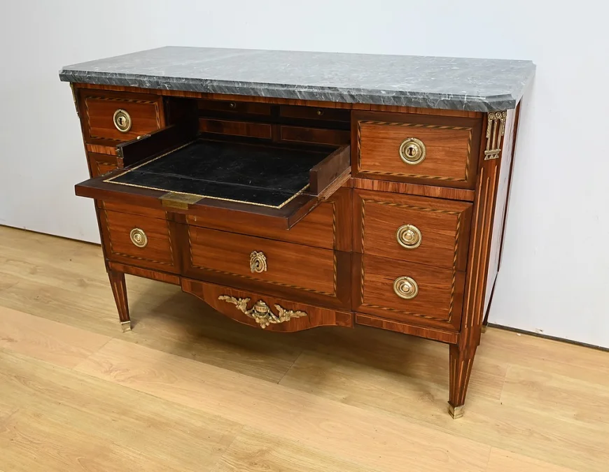 Sekretärtruhe aus der Zeit von Louis XVI