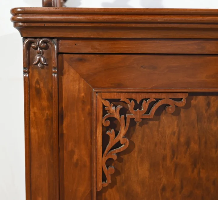 RESTAURATION PERIOD SIDETABLE