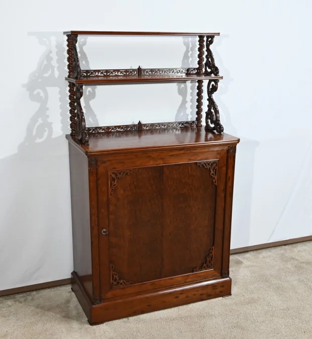 RESTAURATION PERIOD SIDETABLE