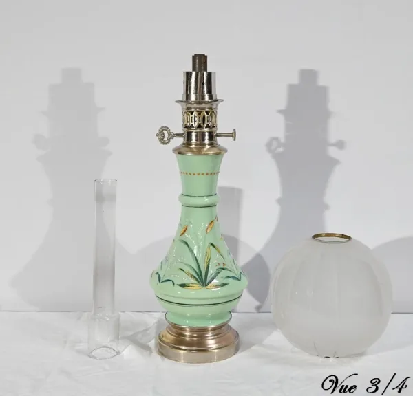 Lampe à Pétrole en Céramique – Fin XIXe