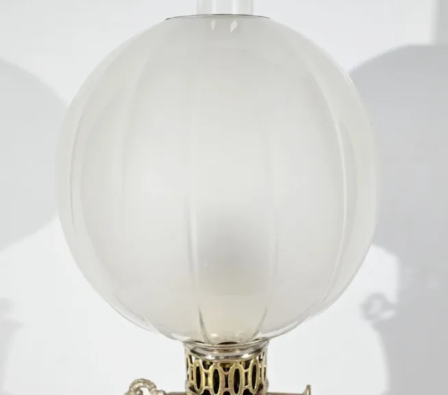 Lampe à Pétrole en Céramique – Fin XIXe