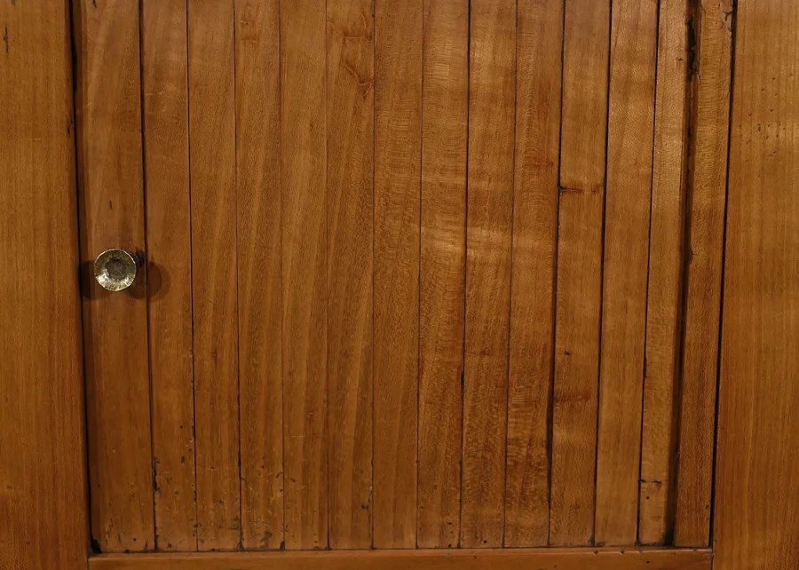FRENCH RESTAURATION PERIOD CUPBOARD