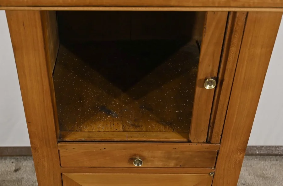 FRENCH RESTAURATION PERIOD CUPBOARD