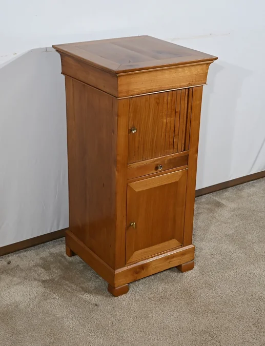 FRENCH RESTAURATION PERIOD CUPBOARD