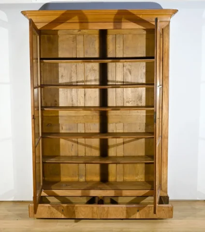 Importante Bibliothèque de Propriété en Noyer, époque Restauration – Début XIXe