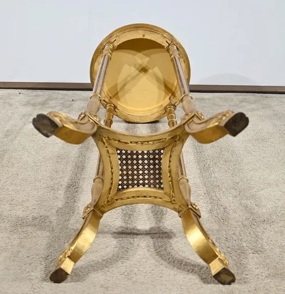 Haute Desserte en Bois Doré, style Louis XVI – 1920