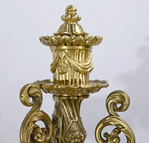 Paire de Candélabres en Bronze Doré, époque Restauration – Début XIXe