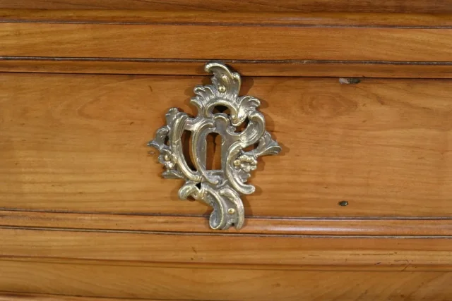 Commode en Merisier Massif, époque Transition Louis XIV / Régence – Début XVIIIe