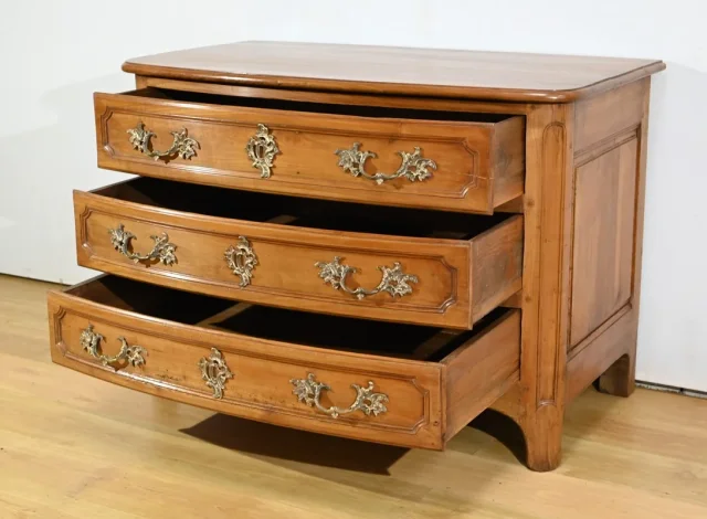 Commode en Merisier Massif, époque Transition Louis XIV / Régence – Début XVIIIe