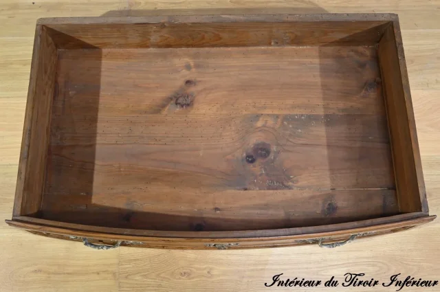 Commode en Merisier Massif, époque Transition Louis XIV / Régence – Début XVIIIe