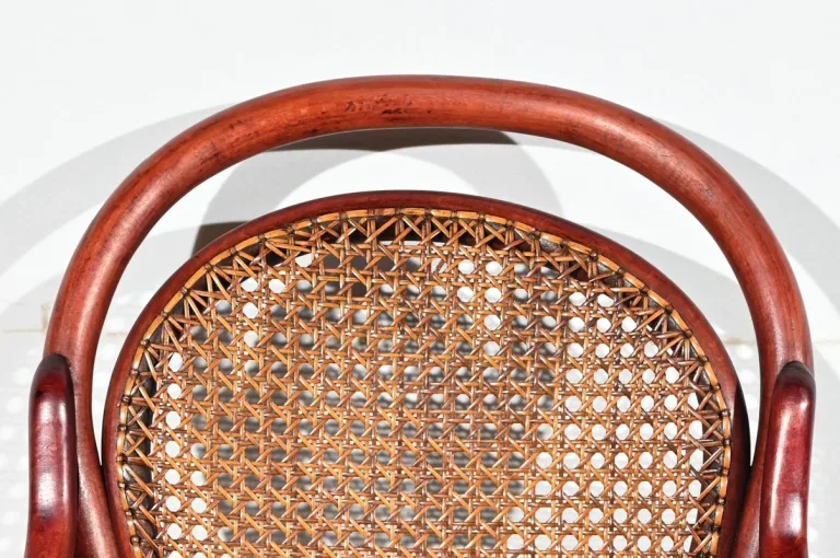 Chaise Haute d’Enfant n°12303 en Hêtre, estampillée Thonet – Début XXe