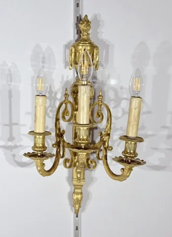 Paire d’Appliques en Bronze, style Louis XVI – 1ère partie XIXe