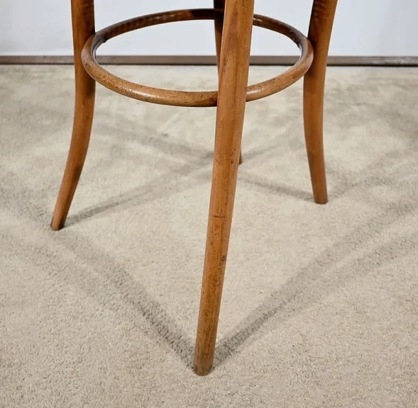Chaise Haute d’Enfant en Hêtre Courbé, estampillée Thonet – Début XXe