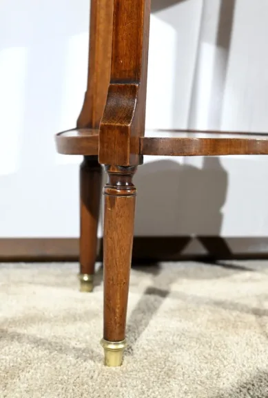 TISCH IM LOUIS XVI-STIL
