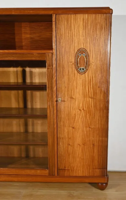 Bücherregal im Art-Deco-Stil