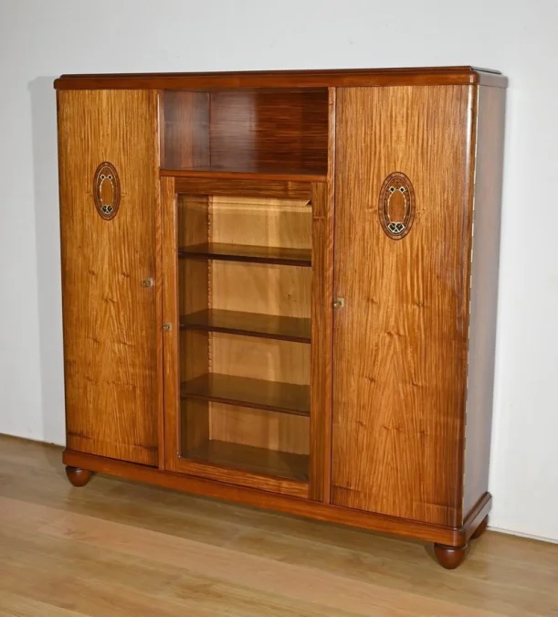 Bücherregal im Art-Deco-Stil