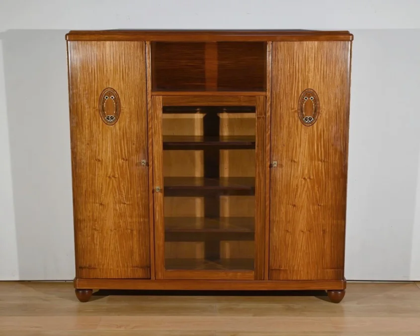 Bücherregal im Art-Deco-Stil