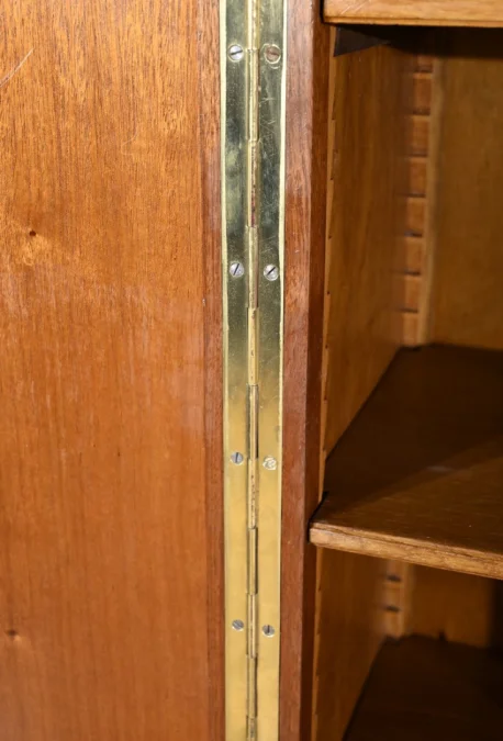 Bücherregal im Art-Deco-Stil
