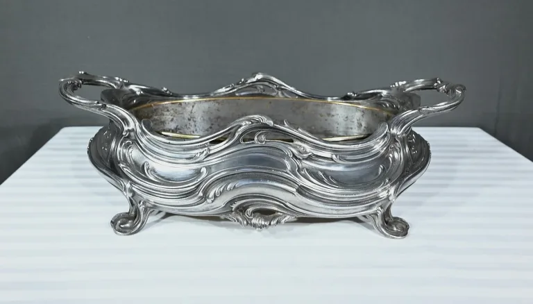 Jardinière en Bronze argenté, Victor Saglier, Art Nouveau – Fin XIXème